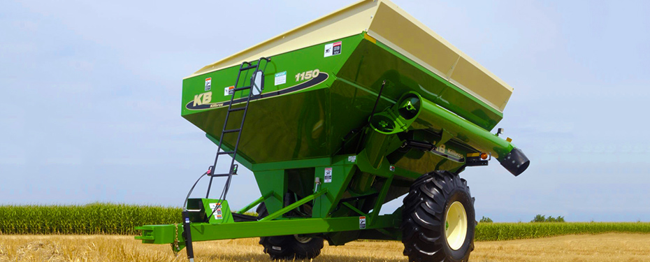 Mid-Size Corner Auger Grain Carts